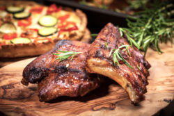 Ribs & Wings im Goldenen Rössl genießen!